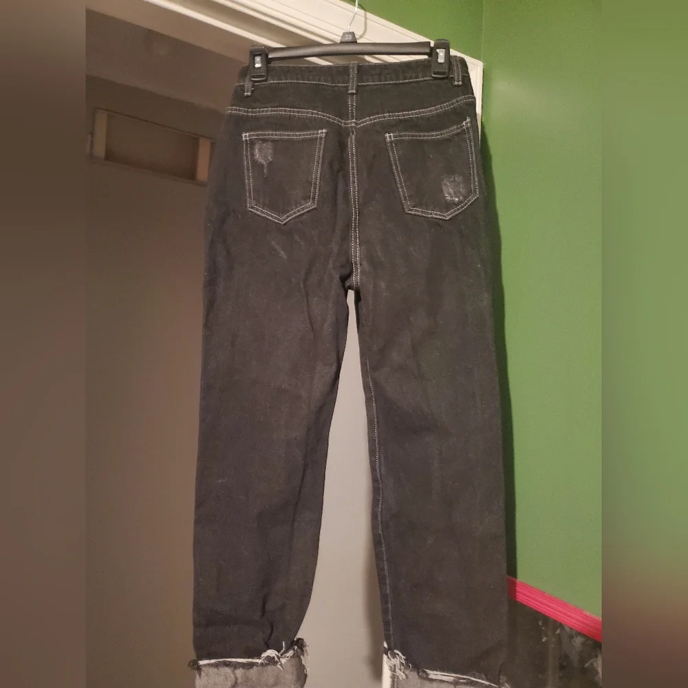 Baggy Distressed Black Jeans - Picture 2 of 4